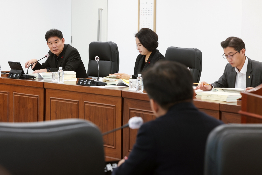 제276회 정례회 예산결산특별위원회(2023. 12. 05. ~2023. 12. 14.) 이미지(8)