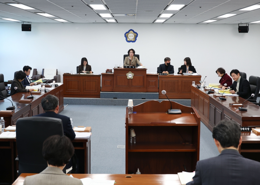 제290회 정례회 제2차 상임위원회 이미지(1)