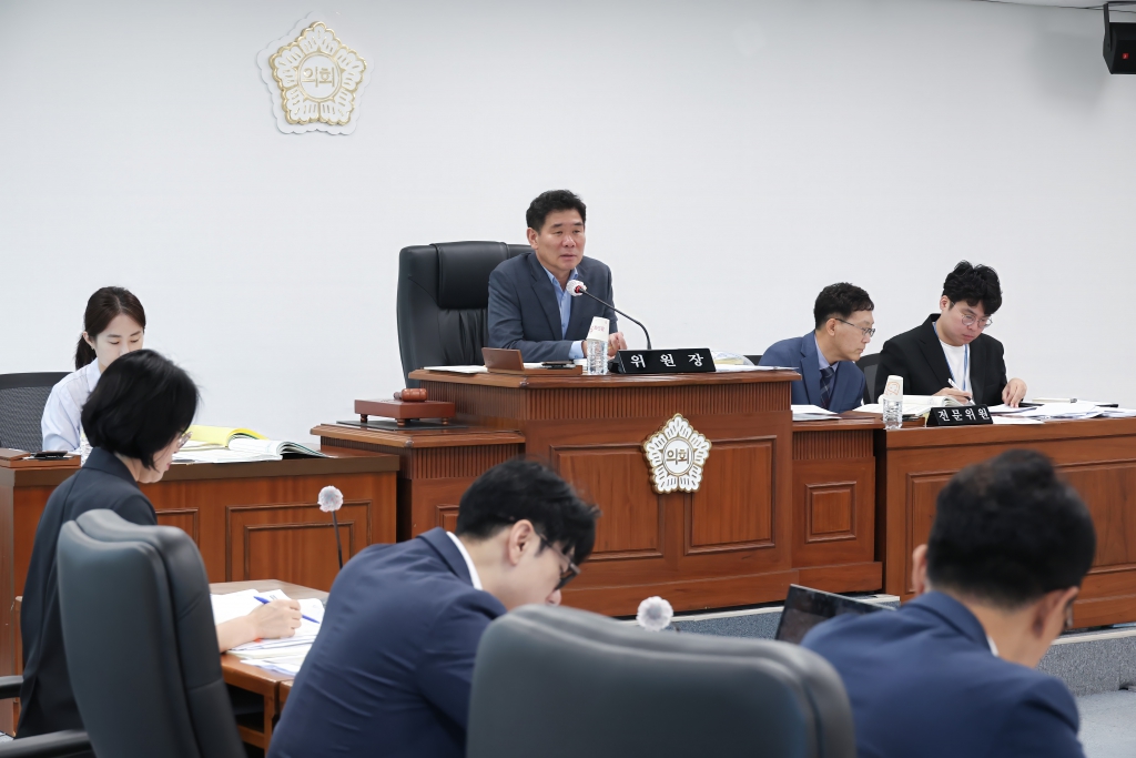 제295회 정례회 제2차 예산결산특별위원회 이미지(3)