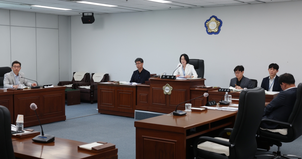 제288회 임시회 제1차 도시복지위원회 이미지(4)