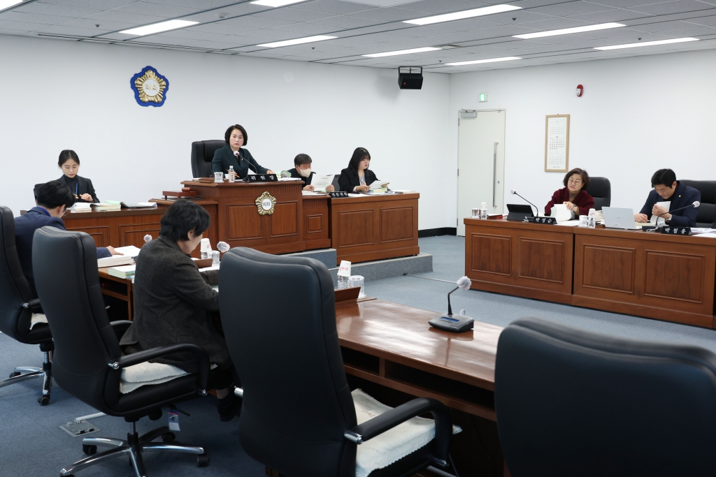 제290회 정례회 제3차 상임위원회 이미지(2)