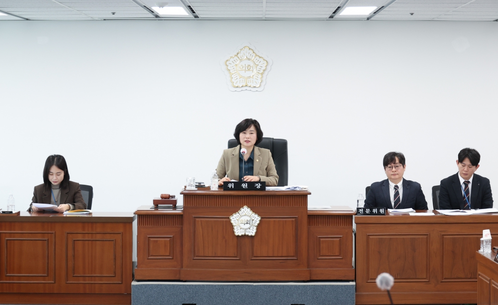 제292회 임시회 제1차 상임위원휘 이미지(6)