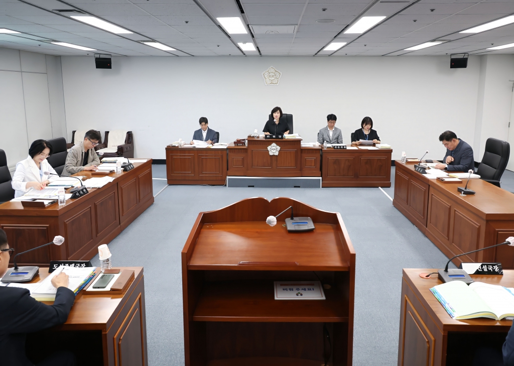 제295회 정례회 제2차 도시복지위원회 이미지(1)