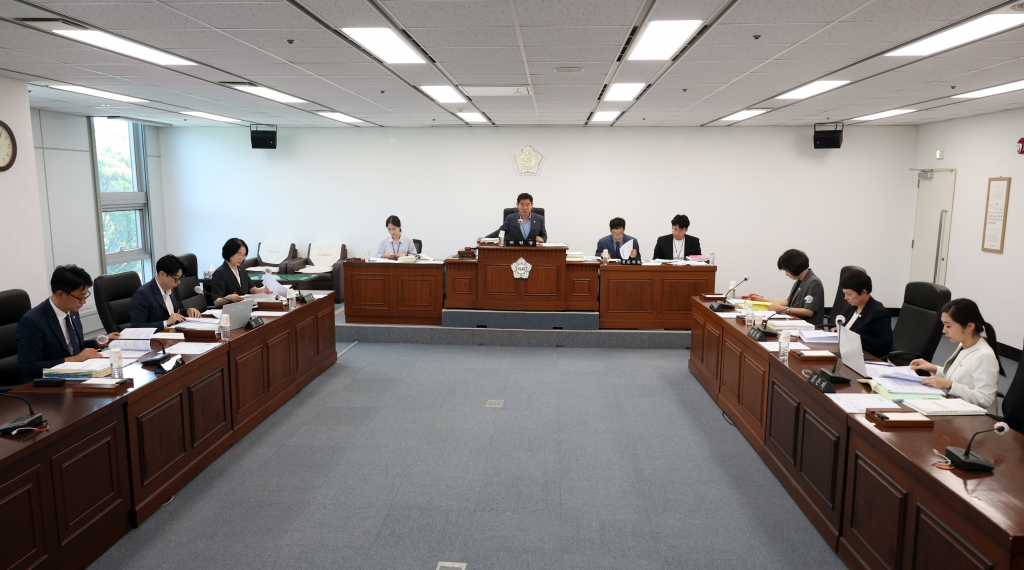 제295회 정례회 제2차 예산결산특별위원회 이미지(11)