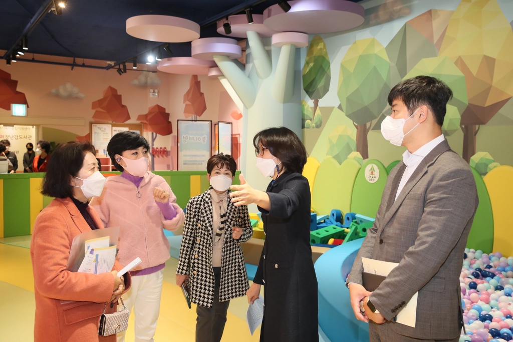 제260회 임시회 주요 사업현장 방문(대전 어린이 장난감 도서관) 이미지(4)