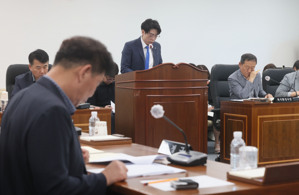 제287회 임시회 제1차 도시복지위원회 이미지(7)