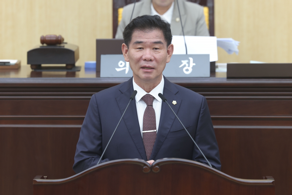 강정규 의원, 전통시장, 지역 정체성 회복해야 이미지(1) 강정규 의원, 전통시장, 지역 정체성 회복해야 이미지(1)